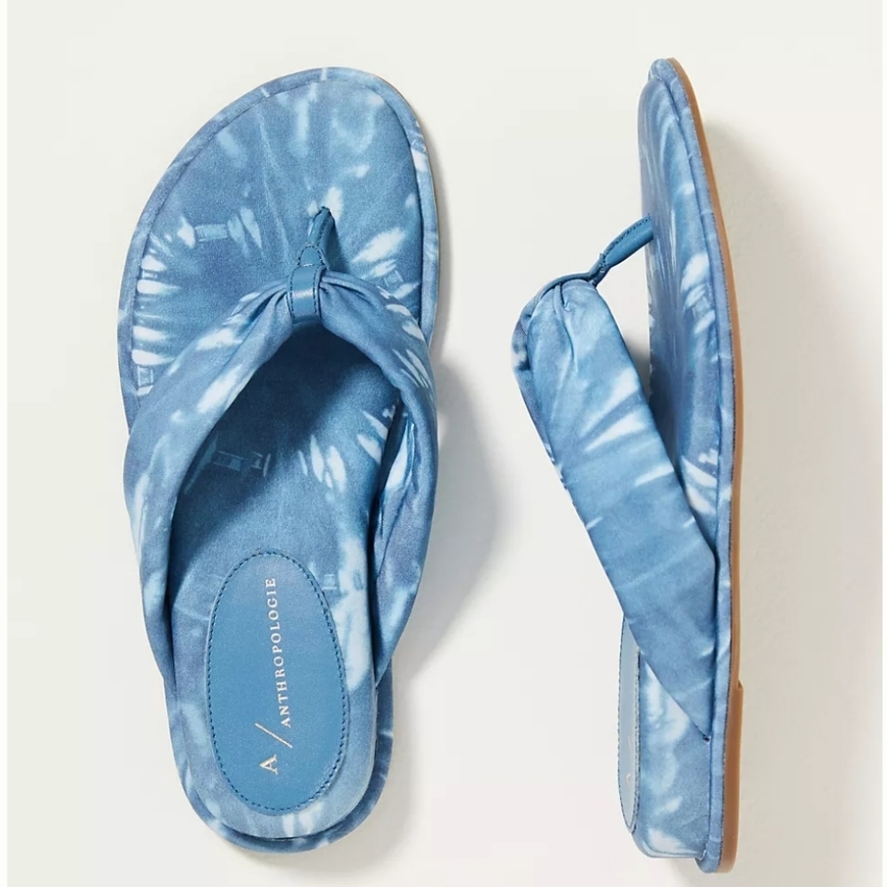 Anthropologie Puffy Thong/Flip Flop Sandals - blue tie-dye